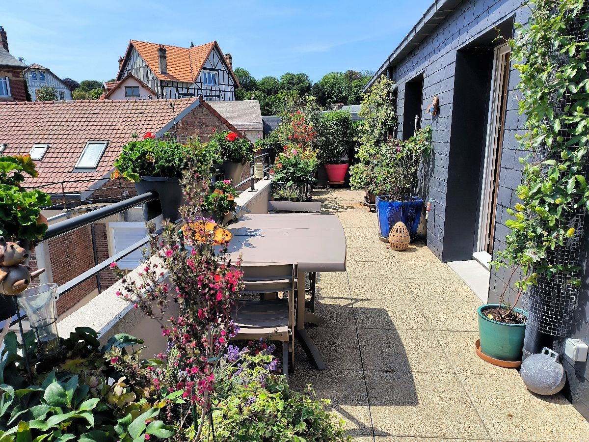 Chambre d'hôtes exclusivement gay dans un appartement à Dieppe (naturisme possible mais non obligatoire) Chambre d'hôtes exclusivement gay dans un appartement à Dieppe (naturisme possible mais non obligatoire)
