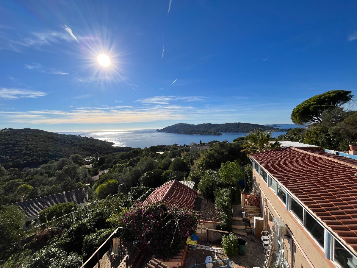 la vue depuis le jardin du Bazar