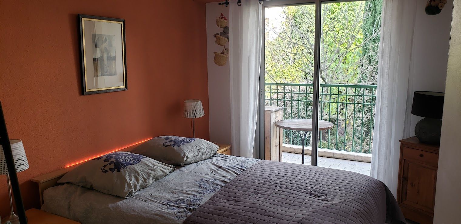 Chambre avec balcon