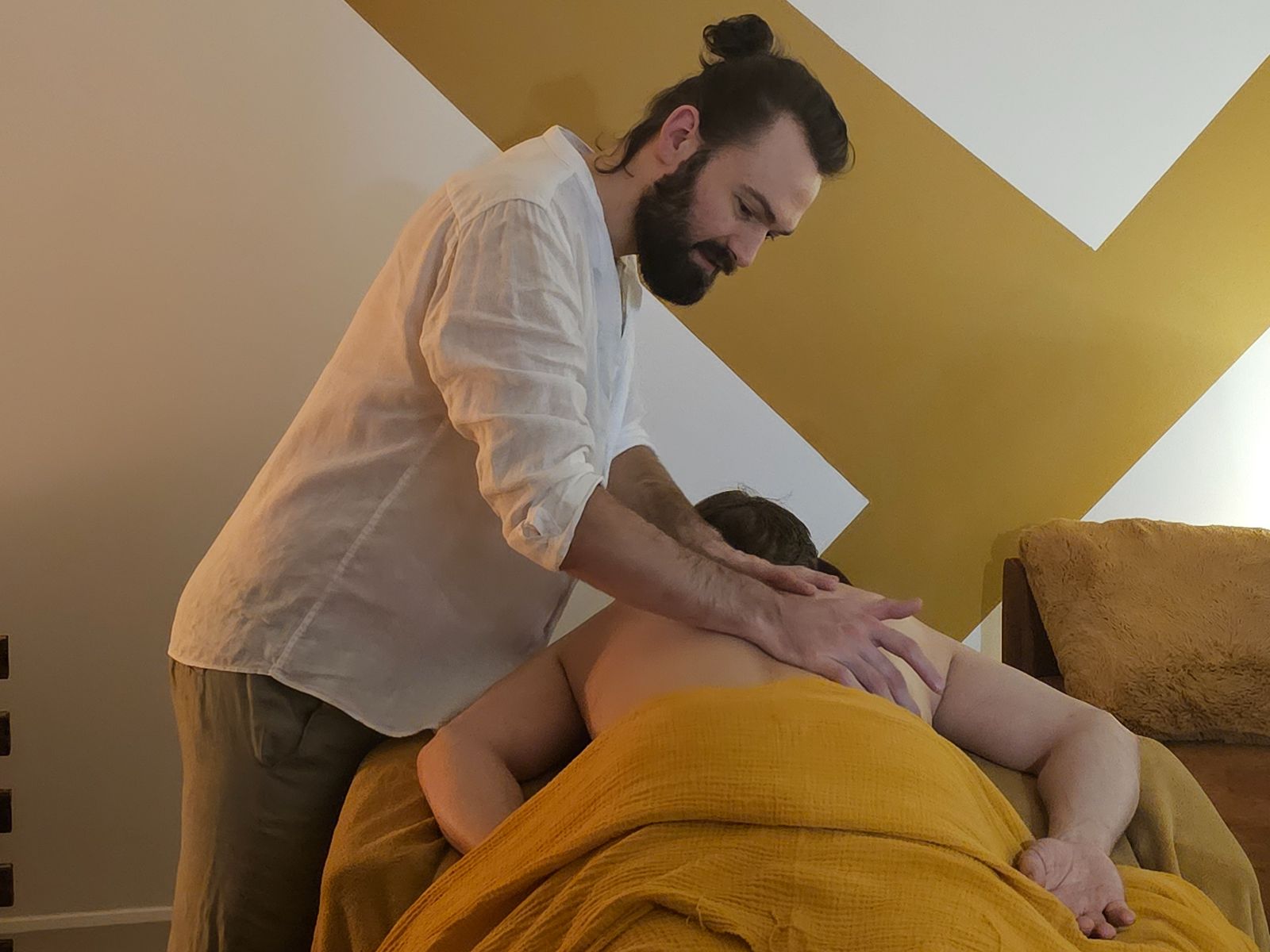 Mathis Masseur énergéticien Mathis Masseur énergéticien