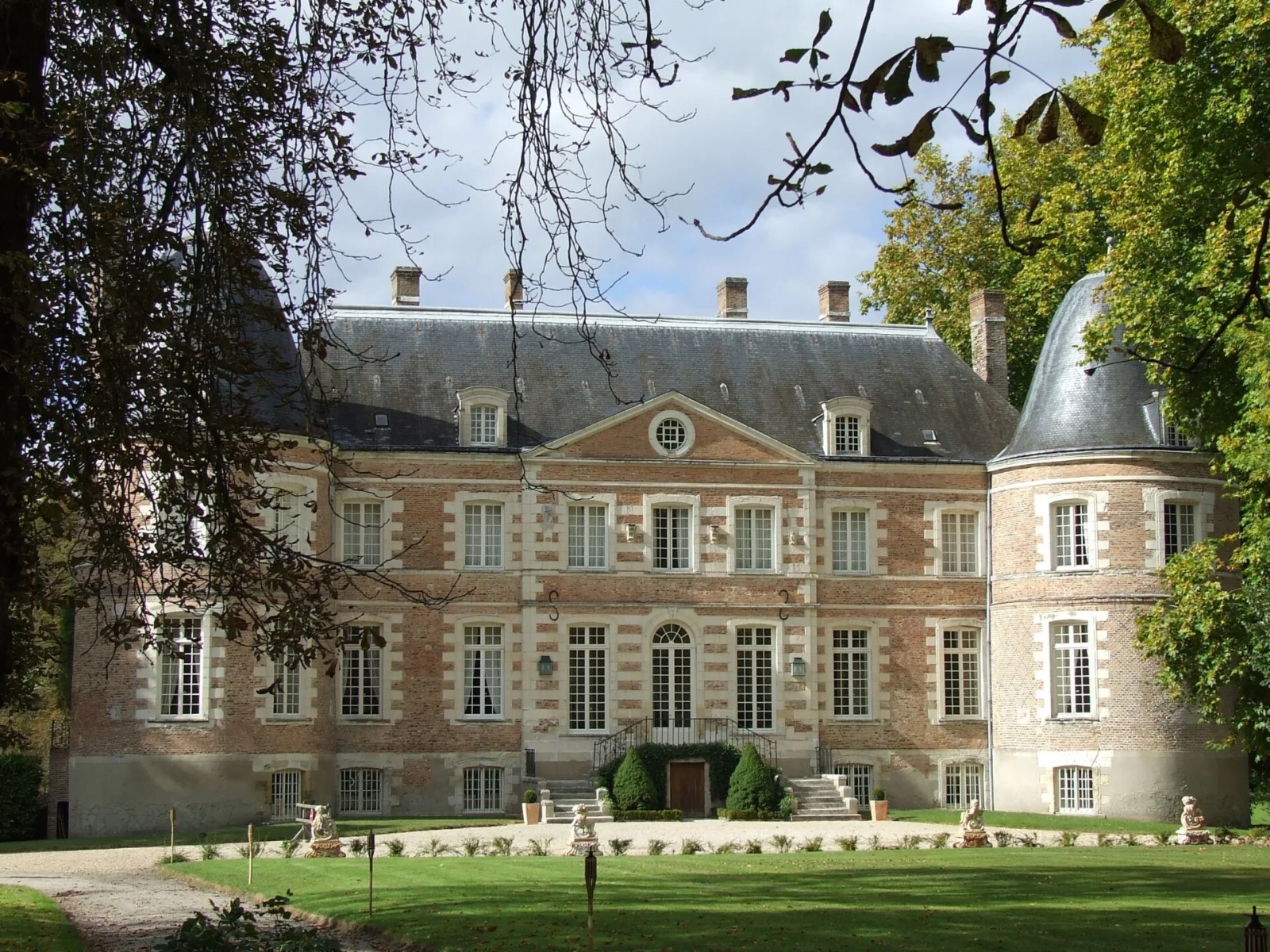 Château La Ferté Beauharnais Château La Ferté Beauharnais