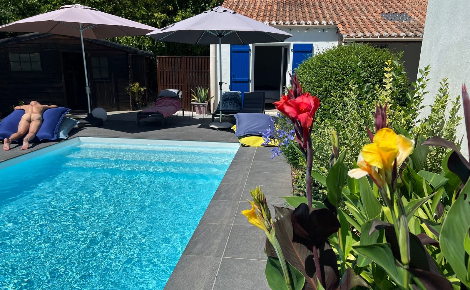 Naturisme autorisé / naturism allowed Naturisme autorisé / naturism allowed