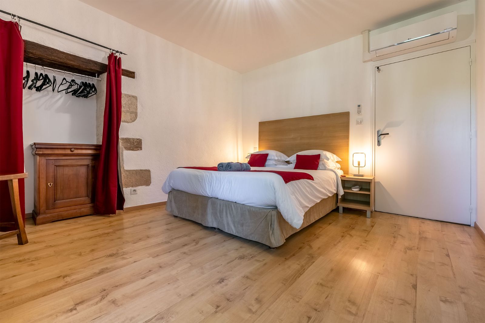 La grande chambre de Jeanne La grande chambre de Jeanne