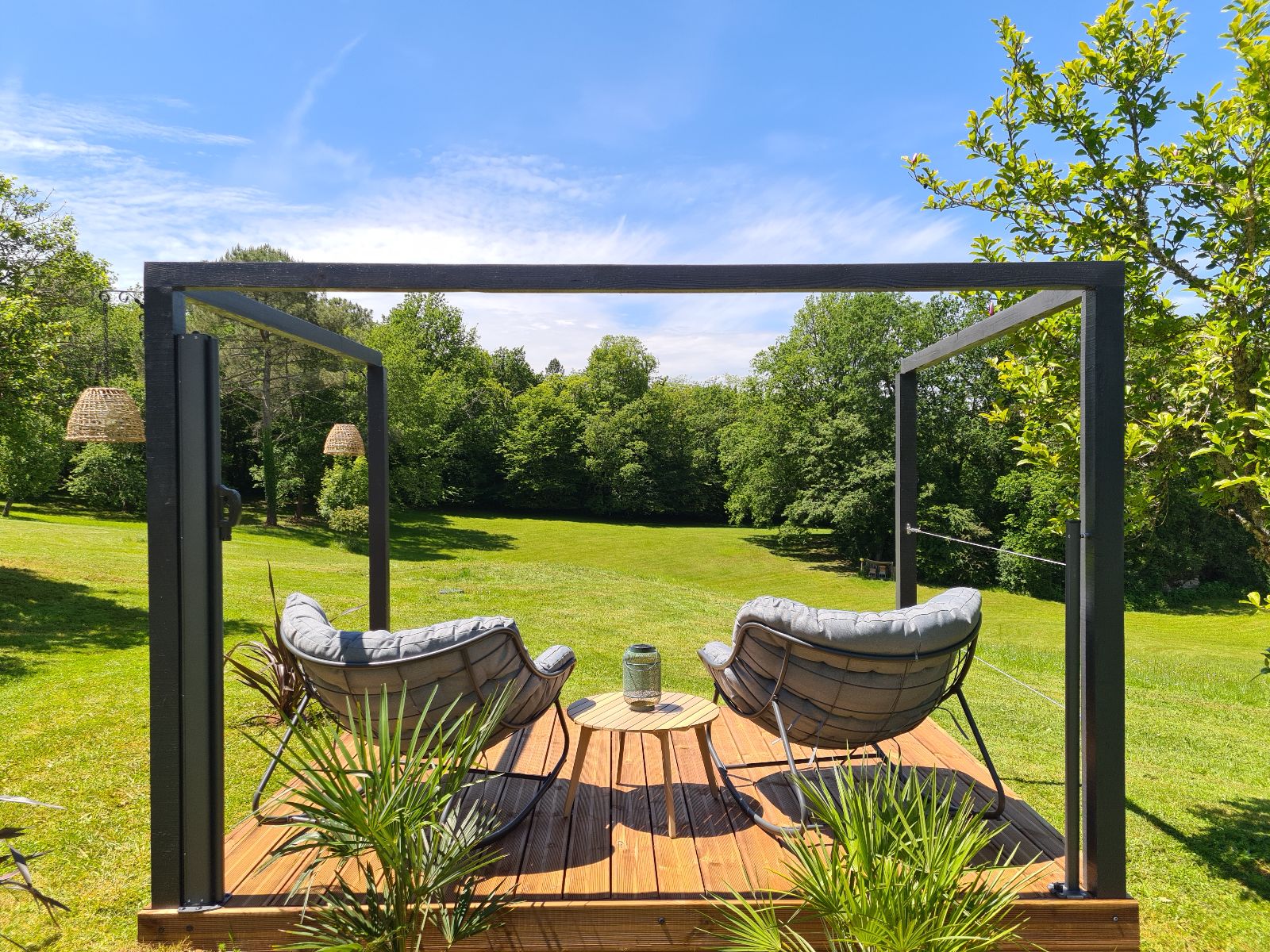 Meadows Gite - Private Pergola