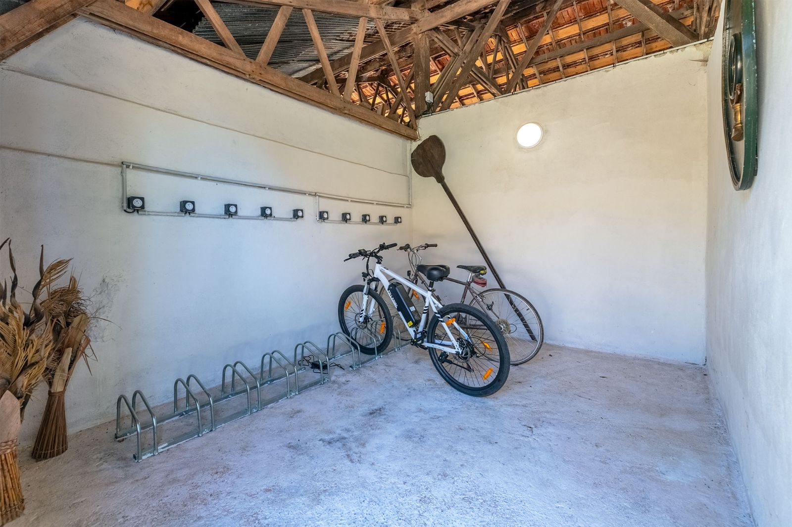 Le garage à vélos et ebikes Le garage à vélos et ebikes