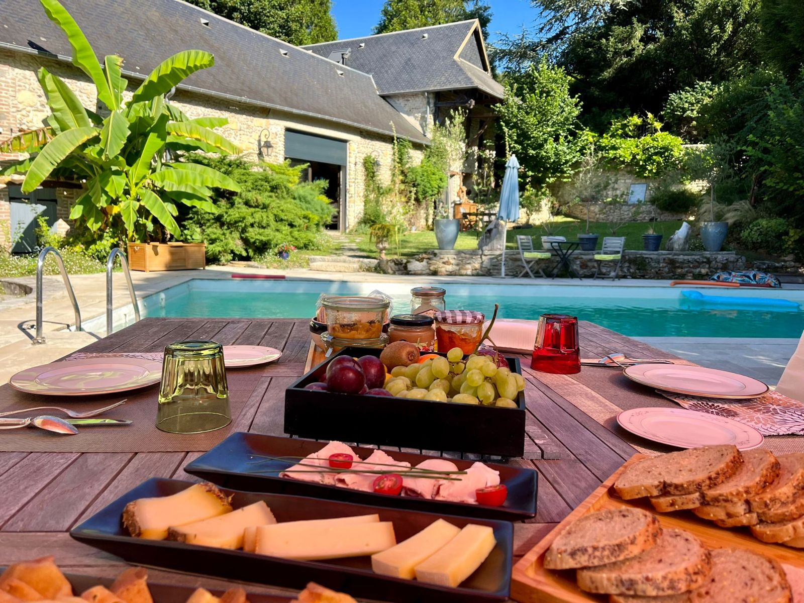 petit dej en terrasse