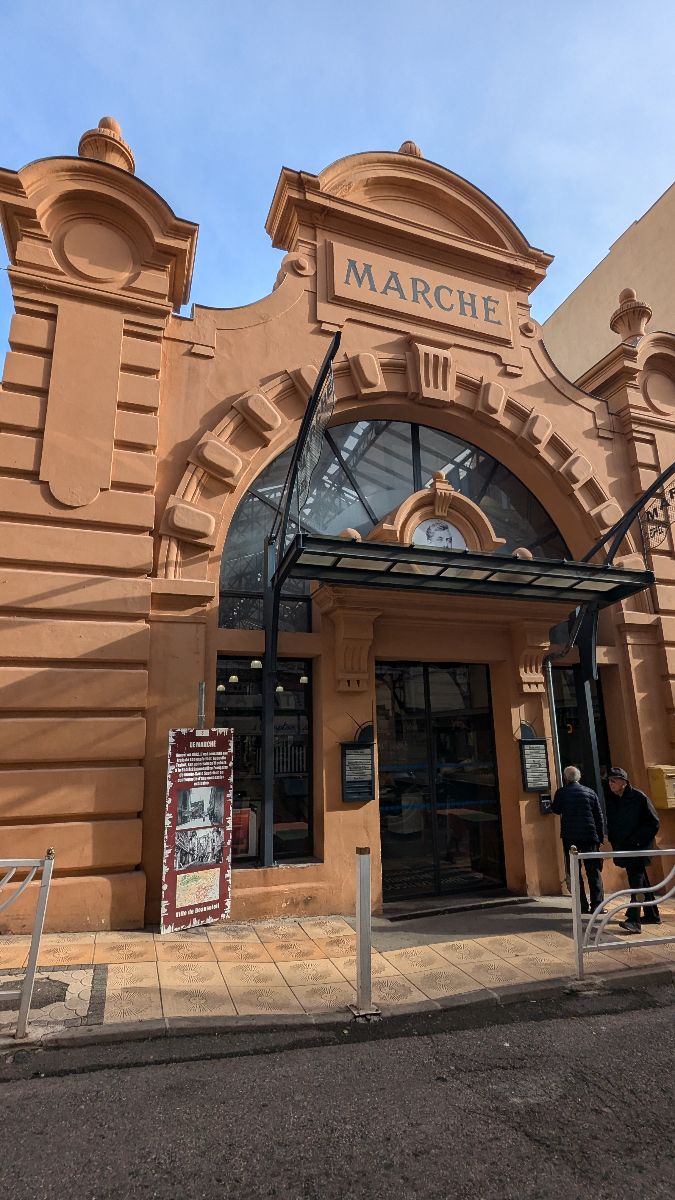 Marché Gustave Eiffel de Beausoleil Marché Gustave Eiffel de Beausoleil