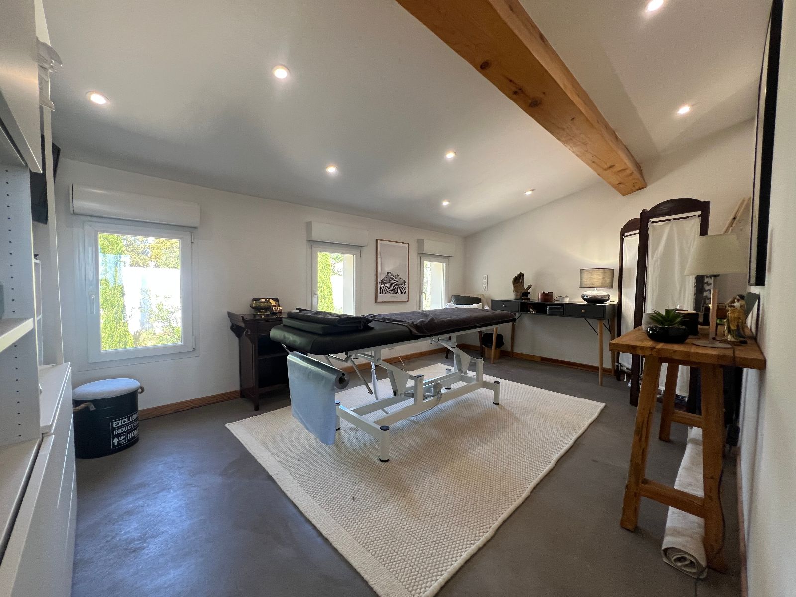 Salle de soins - Massage - Reïki Salle de soins - Massage - Reïki