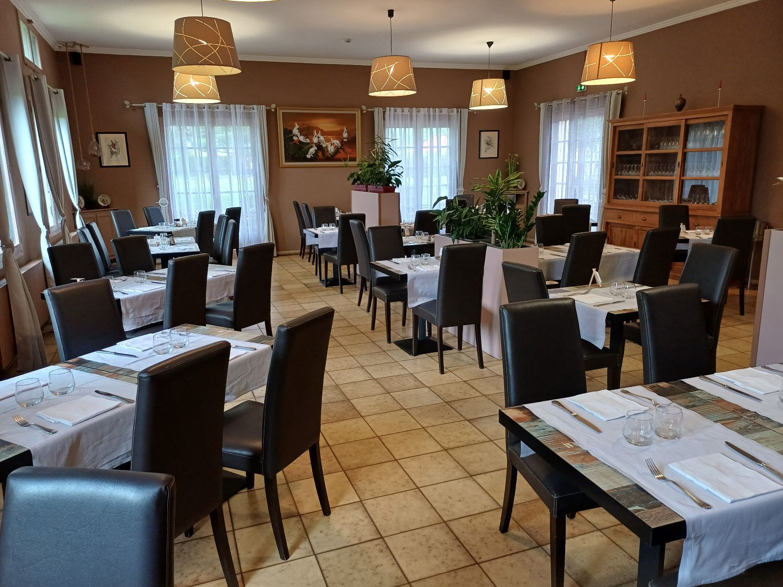 restaurant restaurant