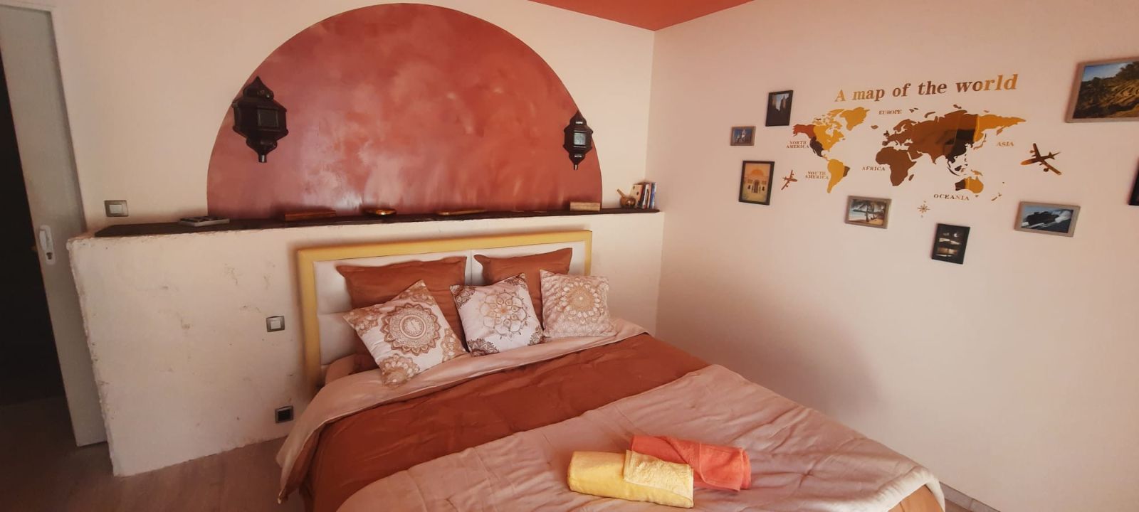 Suite Voyages (Salle de Bain et Terrasse Privative) Suite Voyages (Salle de Bain et Terrasse Privative)