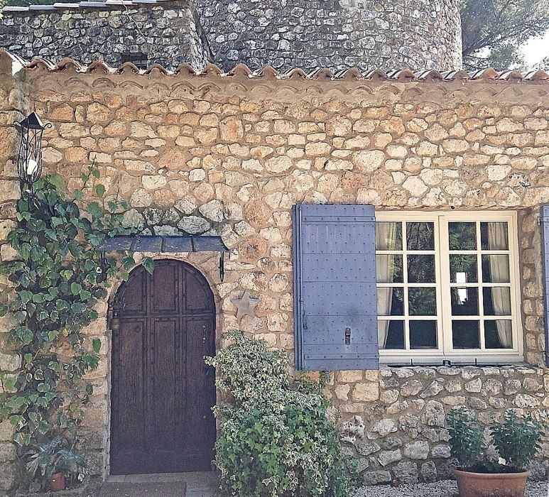 La porte d'entre de la maison