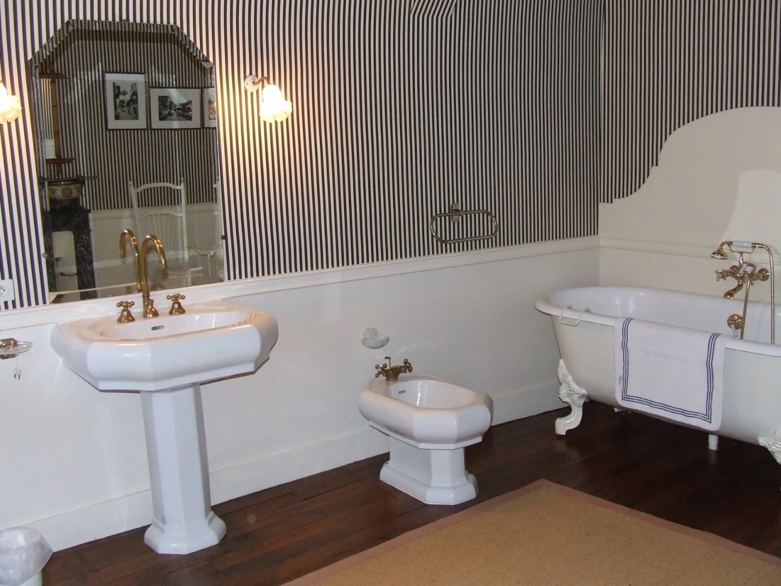 La suite rouge La suite rouge