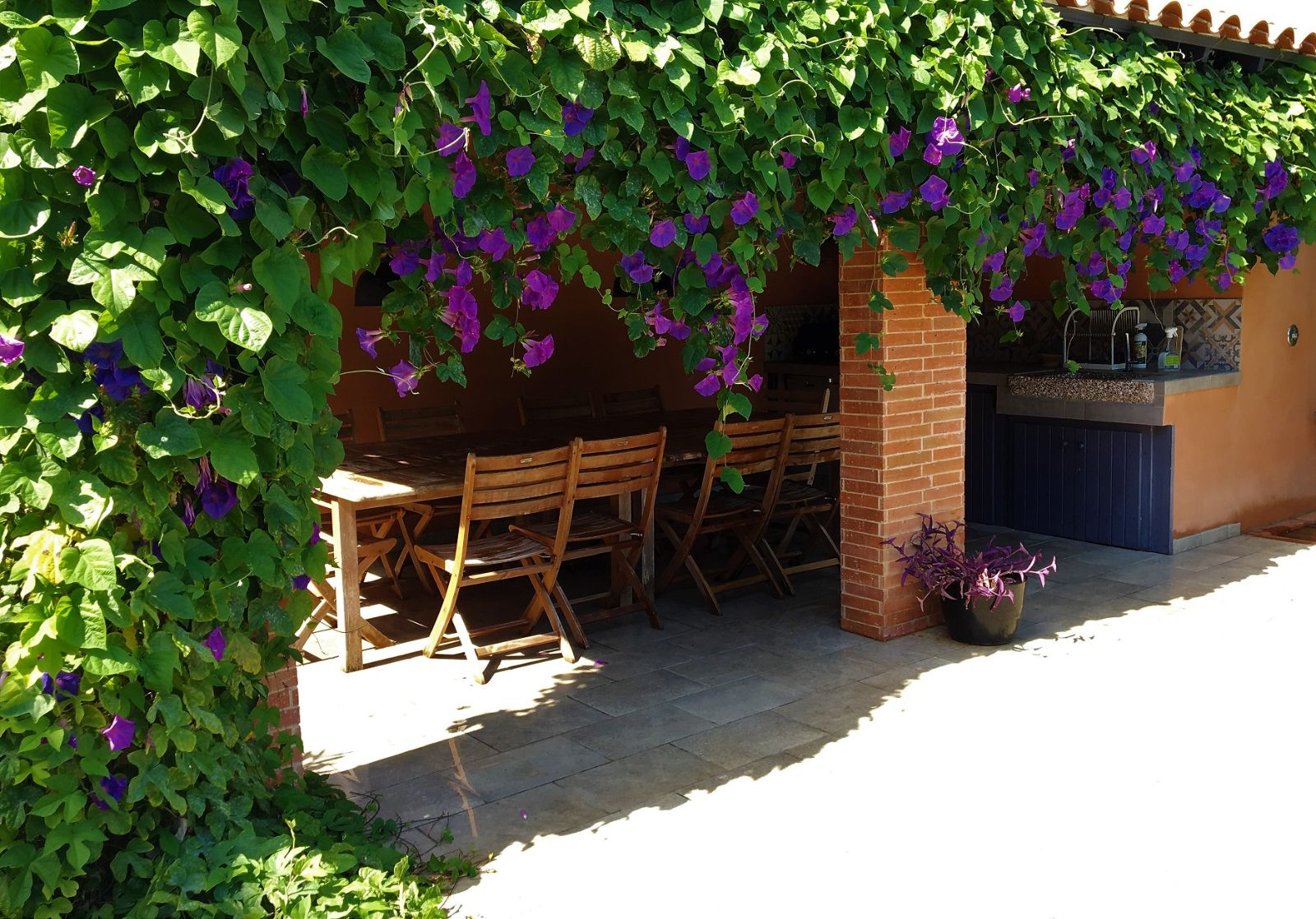 Pool house Gite Clos des Aspres Pool house Gite Clos des Aspres