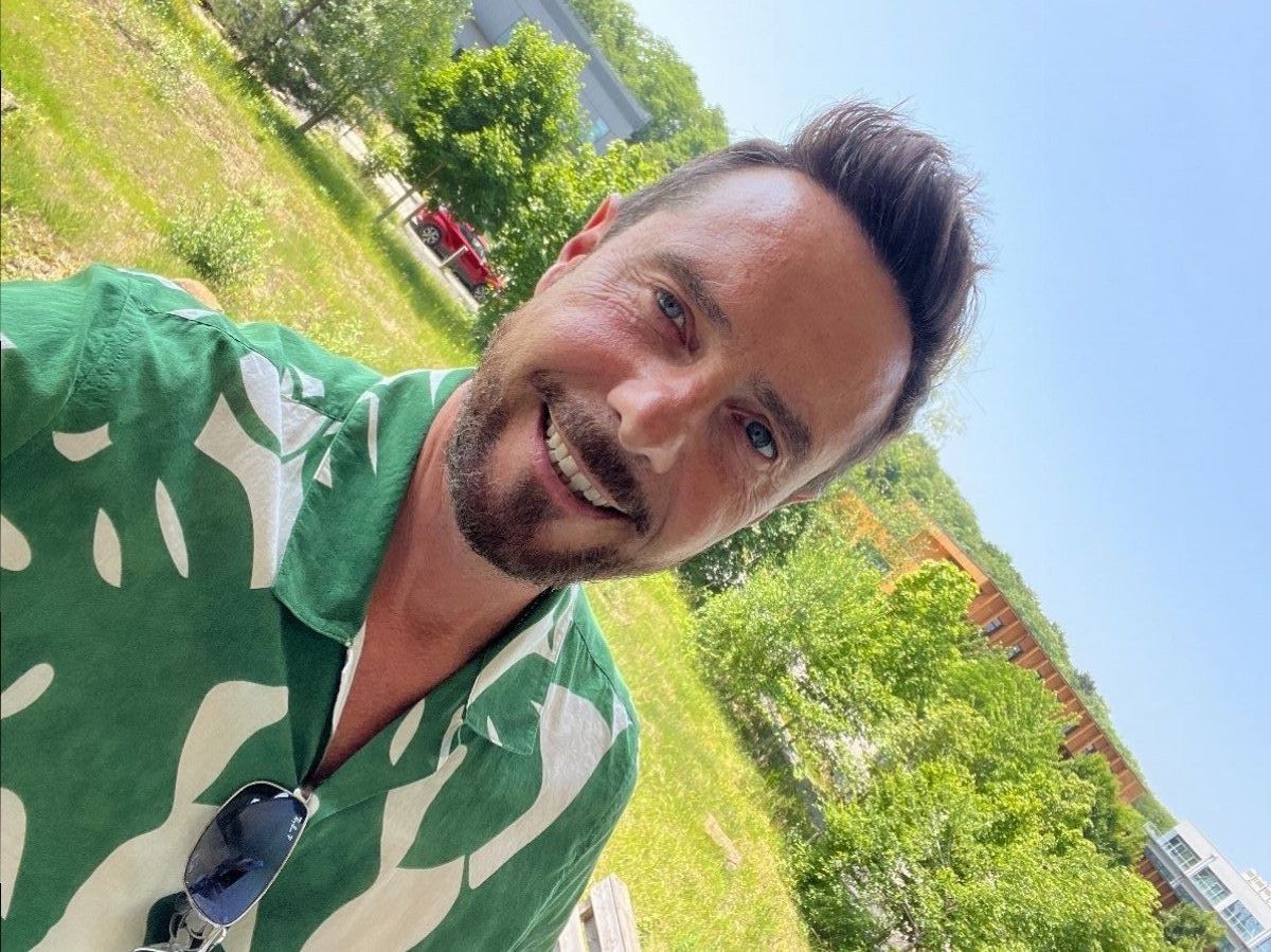 Chambres spacieuses dans bel appartement - Parking/ Terrasse/ TV/ CHRU Chambres spacieuses dans bel appartement - Parking/ Terrasse/ TV/ CHRU