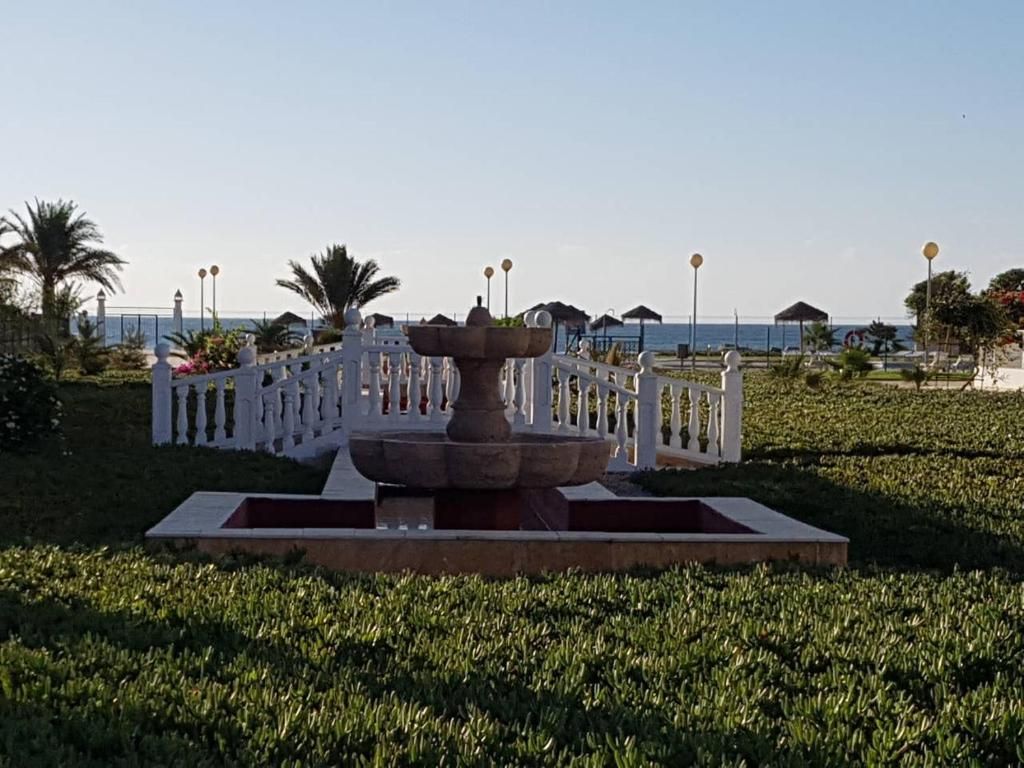 Affitto Playas De Vera - Spettacolare duplex con giardino in prima linea naturista