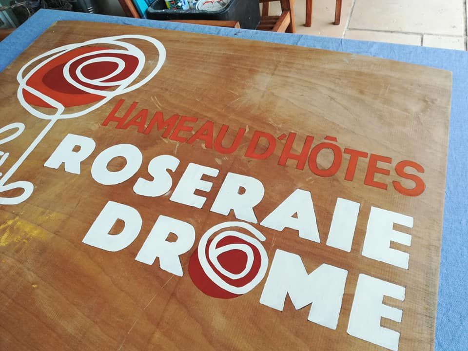 Hameau d'Htes LA ROSERAIE DROME Les Gtes Studio et Ecottages